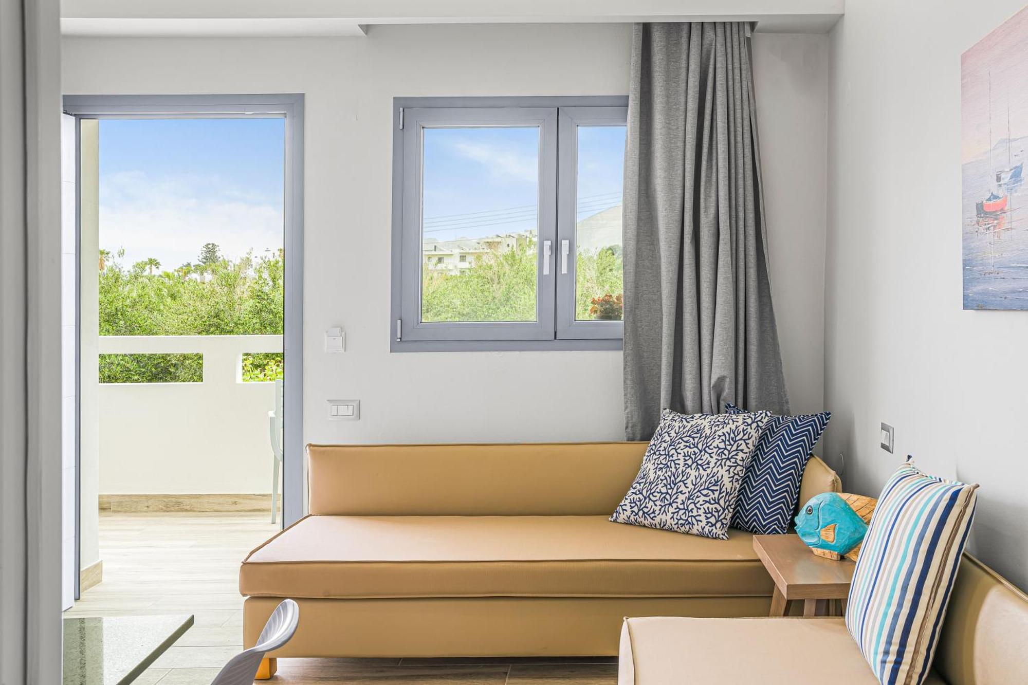 Sergiani Garden Hotel Apartments Сталида Экстерьер фото